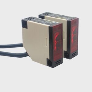 SENSOR FOTOELÉCTRICO OMRON E3JK-5DM1 (250VAC) ALCANCE 2M