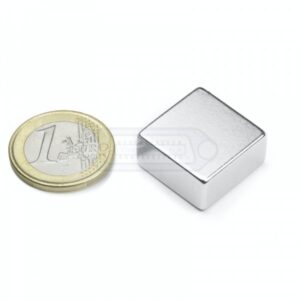 IMÁN DE NEODIMIO BLOQUE NIQUELADO 20x20x10mm 12kg N42