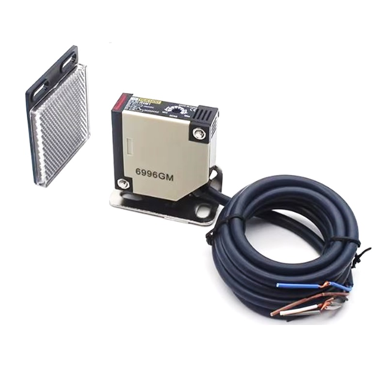 SENSOR FOTOELÉCTRICO HUCHOO E3JK-R4M1 (12VDC) ALCANCE 4M - Imagen 3