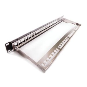 PANEL 19"  VACÍO 1U 24P RJ45 C/ ORGANIZADOR METAL AISLADO