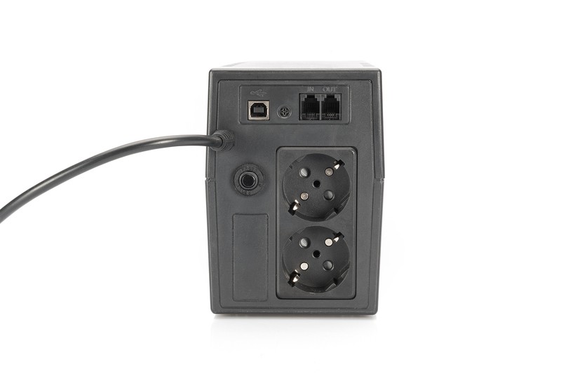 SAI 600VA (360W) DIGITUS LÍNEA INTERACTIVA