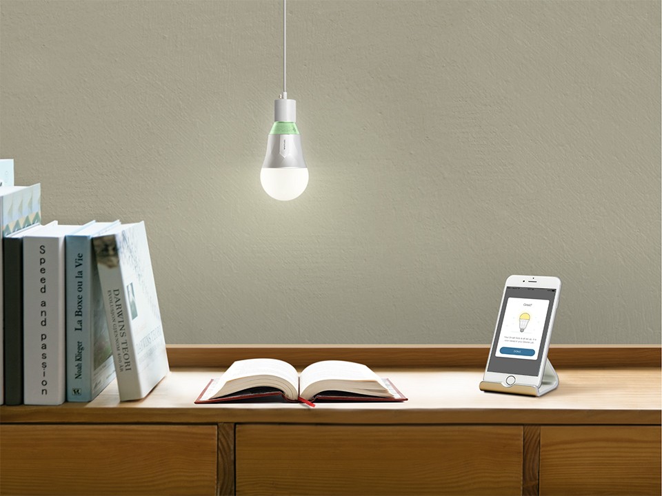 BOMBILLA LED WI-FI INTELIGENTE CON LUZ REGULABLE - Imagen 3