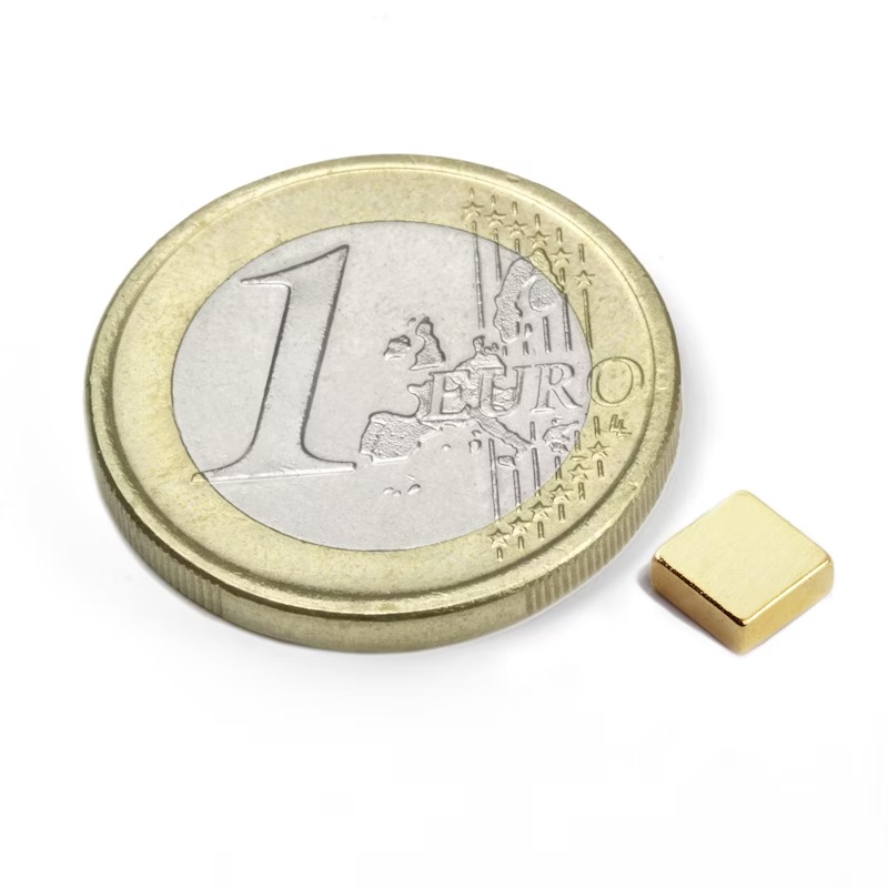 IMÁN DE NEODIMIO BLOQUE DORADO 5x5x2mm 650g N45