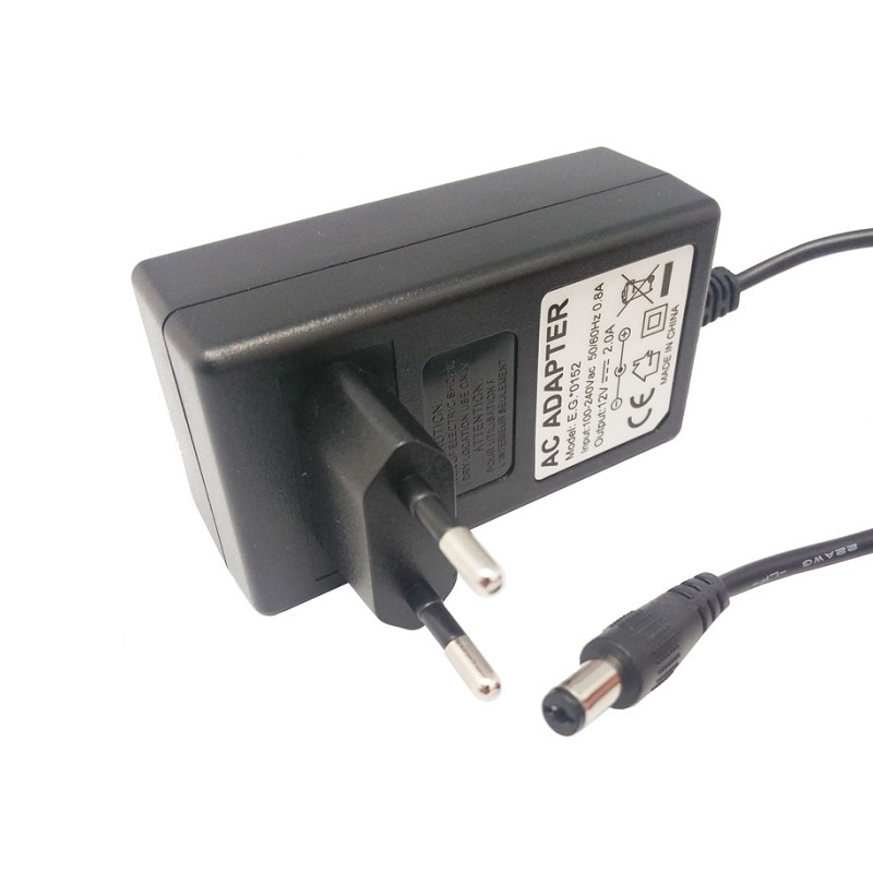 ALIMENTADOR ELECTRÓNICO EUROCONNEX 5VCC 3A 15W (5.5x2.1x10mm)