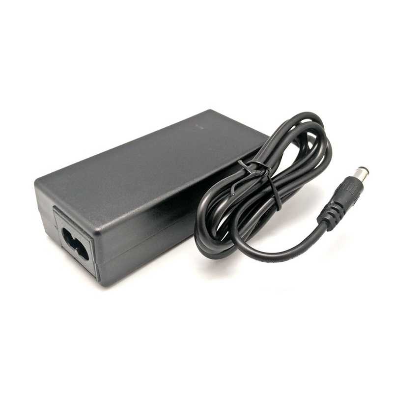 ALIMENTADOR ELECTRÓNICO 36VCC 2A 72W (5.5x2.1x10mm)